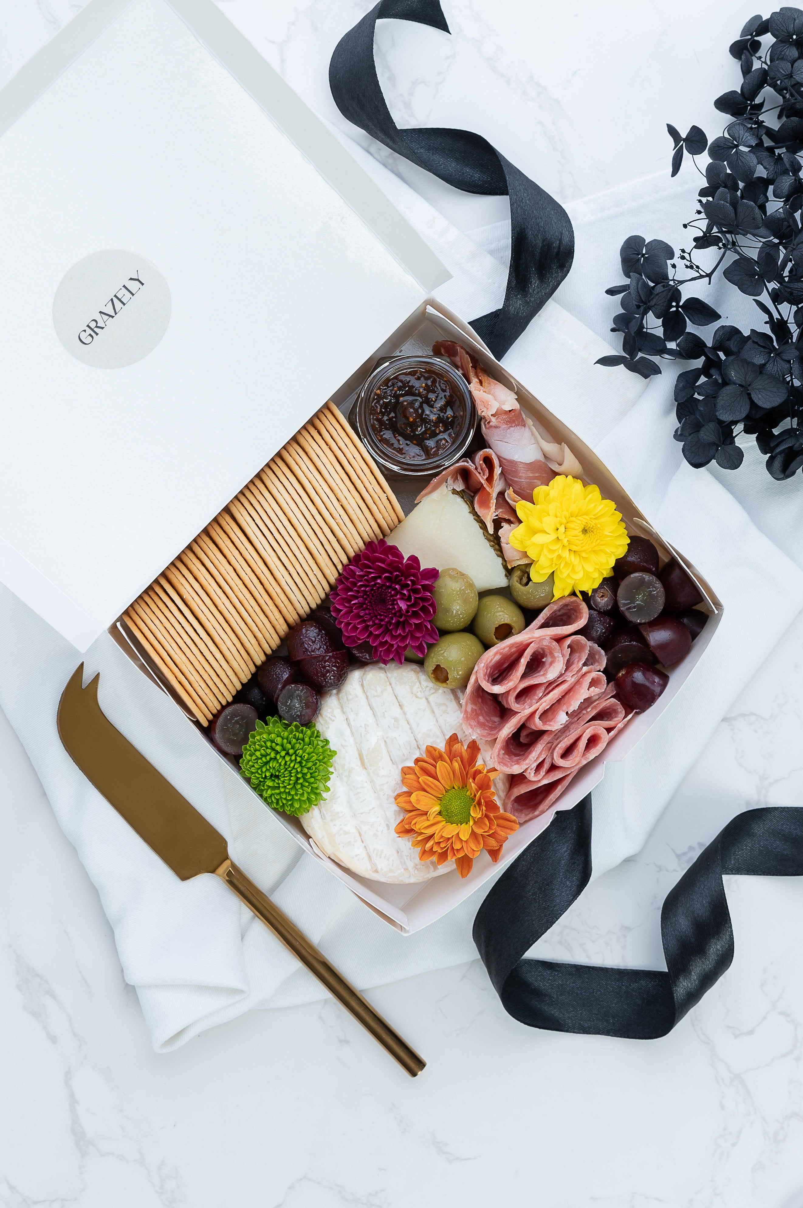 Classic Cheese & Charcuterie Graze Box - Large