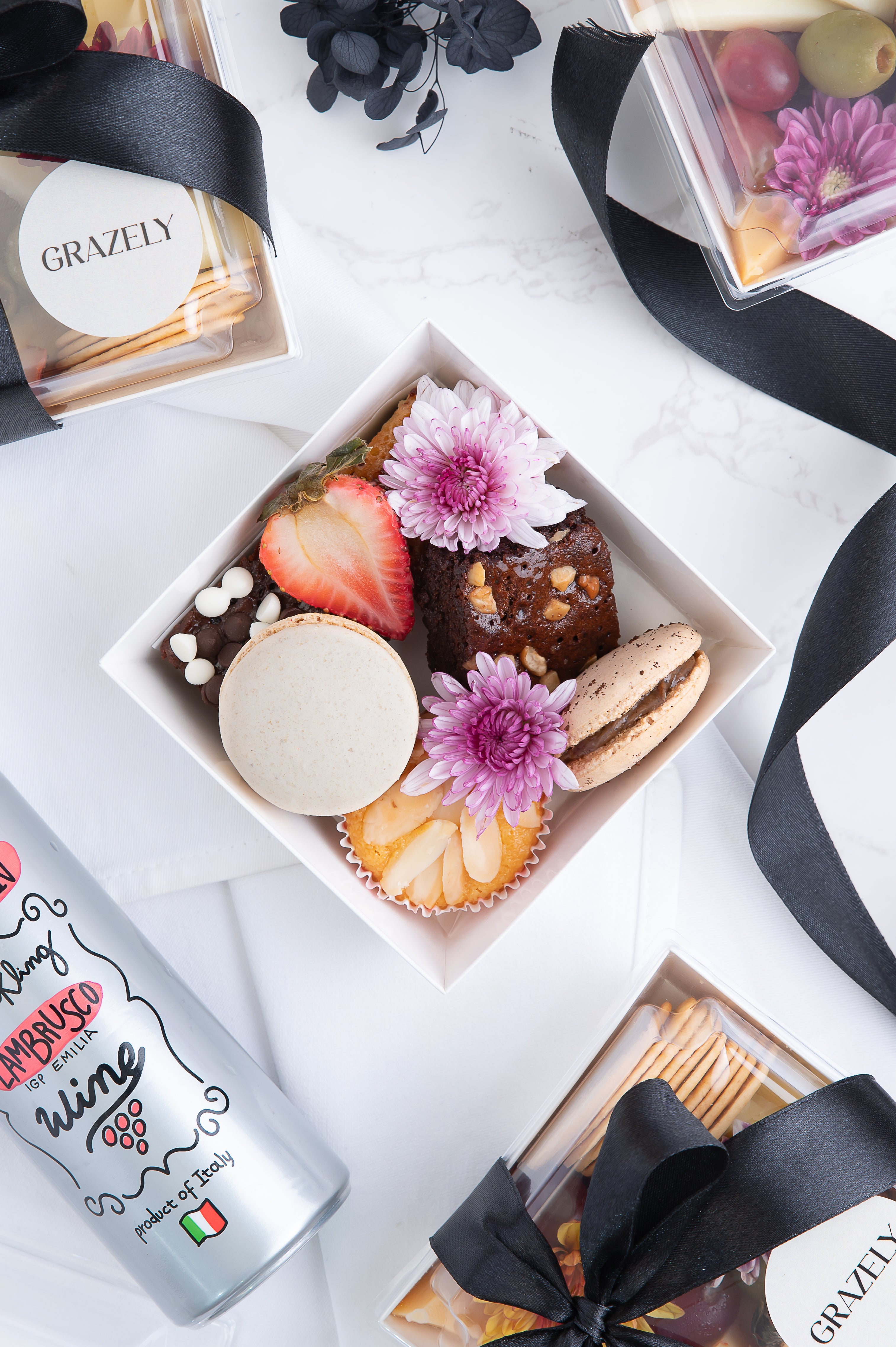 Mini Dessert Graze Box - Gourmet